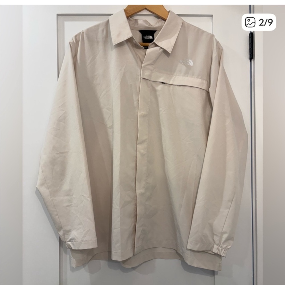 The North Face Women’s UPF 50 Button Up Hiking Shirt XL Beige Lightweight Trail